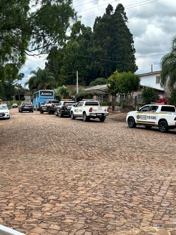 POLÍCIA CIVIL E BRIGADA MILITAR DEFLAGRAM OPERAÇÃO TRIPALIUM E CUMPREM PRISÕES PREVENTIVAS EM CLÍNICA DE REABILITAÇÃO EM ESTAÇÃO