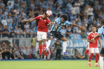 Na Arena, Grêmio vence o Inter por 3 a 0 no primeiro jogo da final do Guchão