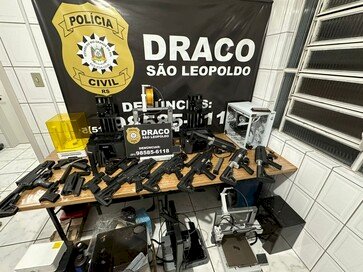 Polícia Civil desarticula esquema de fabricação e venda de submetralhadoras
