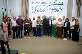 Prêmio Literário reconhece autores de Passo Fundo