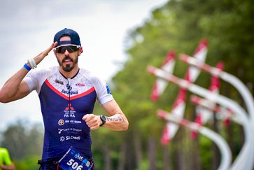 Tiago Perez disputa Ironman 70.3 em San Juan neste domingo