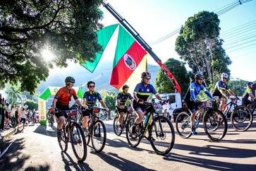 Mais de 500 ciclistas de três estados participam do Pedal Nova Itália