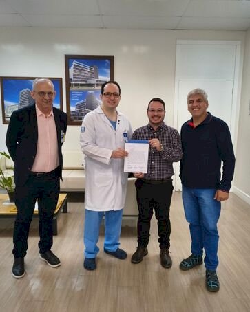 Hospital de Clínicas formaliza proposta à Secretaria de Saúde de Passo Fundo para fortalecimento do atendimento em pediatria e integração ensino-serviço  