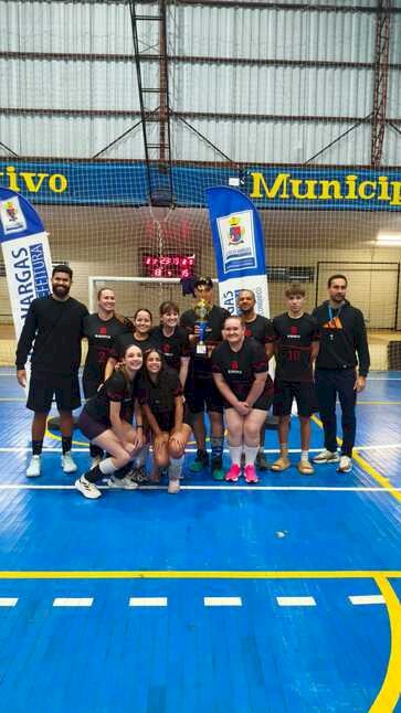 Voleibol misto encerra terceira edição com crescimento  técnico e participação de seis equipes