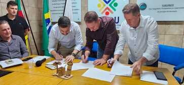 Prefeitura de Erechim doa área para construção da nova sede da AMAU e CIRAU