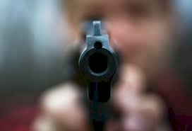 Homem que atirou na cabeça da ex-mulher na frente do filho do casal, de 3 meses, e da mãe da vítima é condenado a 31 anos de prisão no RS