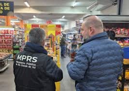 Fiscais apreendem no Interior gaúcho mais de 2 toneladas de alimentos impróprios ao consumo humano