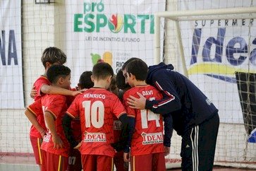 Acadêmicos de Educação Física promovem a 1ª Copa UNIDEAU Sicredi de Categorias de Base neste sábado 