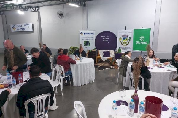 Concurso valoriza produtores e tradição do vinho artesanal em Sertão