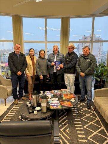 Comitiva da Expo Getúlio Vargas 2026 visita empresas e lideranças de Tapejara em busca de novos parceiros