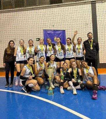 Sesc Erechim conquista título invicto no 6º Grand Slam de Voleibol de Erechim