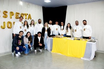 Desperta Jovem reúne mais de 200 participantes em Erechim com reflexão, teatro e show de Lucas Montaglia