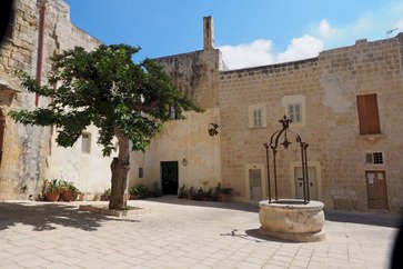 Enola Holmes em Malta