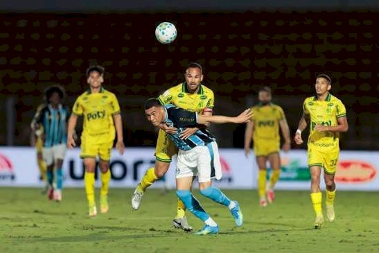 Contra o Mirassol, Grêmio perde por 2 a 1 no Brasileirão