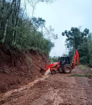 Mais de 140 municípios registram danos em razão dos temporais que atingem o Rio Grande do Sul