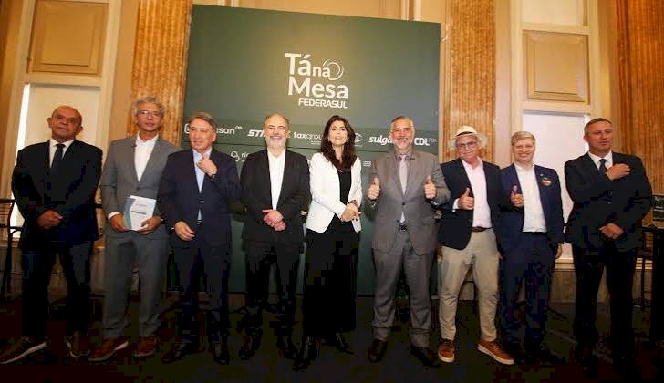 Debate da Federasul expõe visões dos pré-candidatos ao Senado