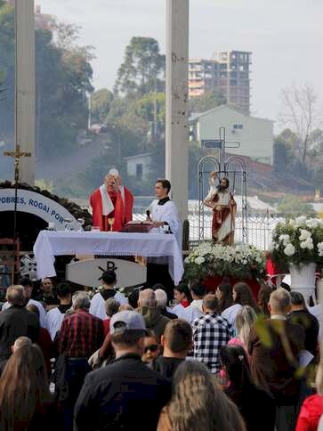Festa de São Cristóvão reúne milhares de fiéis e mantém tradição em Erechim