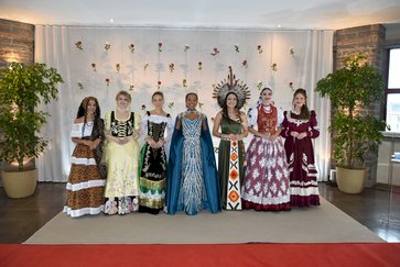 Frinape 2026 apresenta oficialmente os trajes da Corte