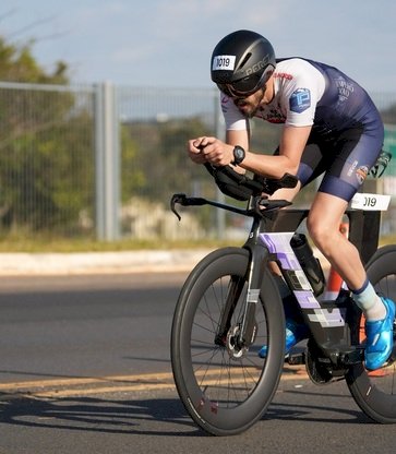 Tiago Perez intensifica preparação para o Mundial de Ironman 70.3 na França