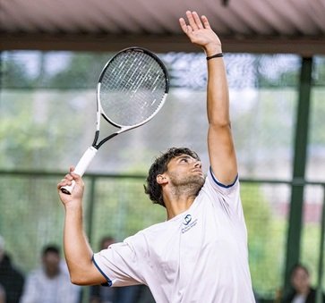 Júlian Cúndom, da Argentina, conquista título profissional do 1º Open de Tênis de Erechim