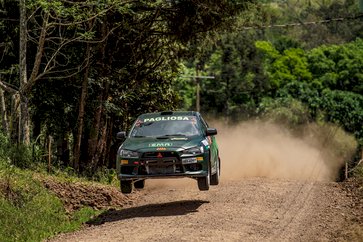 Milton Pagliosa e Vinicius Anziliero terminam Brasileiro de Rally no pódio e com vice-campeonato