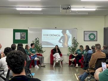 Roda de conversa na UNIDEAU discute dor crônica e possibilidades de cuidado