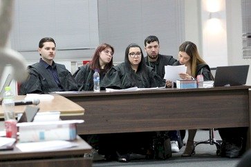 Acadêmicos de Direito da UNIDEAU realizam júri simulado e vivenciam na prática o Tribunal do Júri