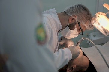 Dia do Cirurgião-Dentista: o sorriso por trás de quem cuida