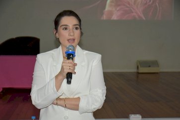 Palestra do Outubro Rosa aborda saúde integral da  mulher e avanços da medicina em Getúlio Vargas