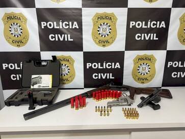 Polícia Civil apreende armas e munições na cidade de Erval Grande